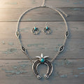 Western Textured Horseshoe Necklace Earrings Set