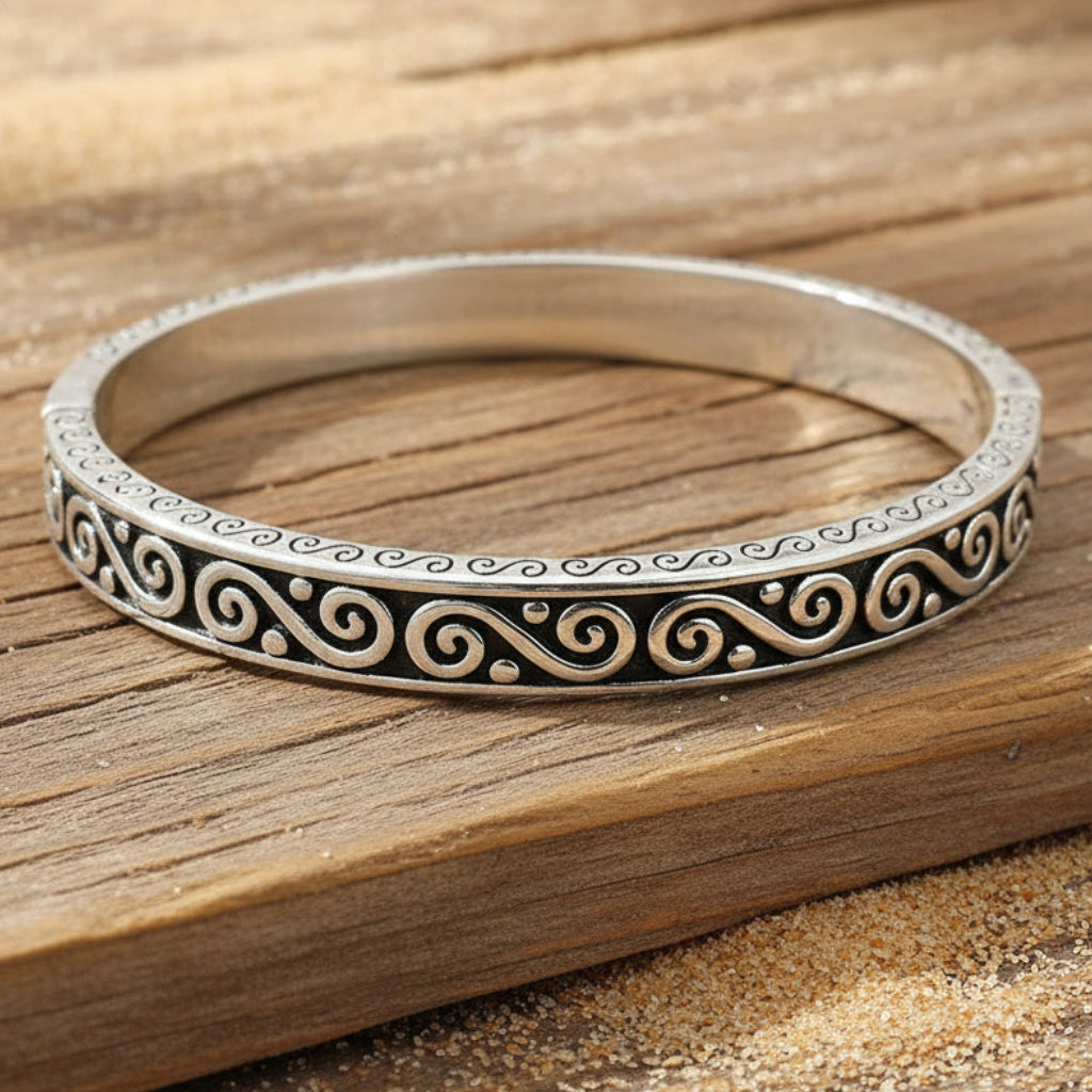 Swirly Georgian Fashion Pattern Clasp Bracelet